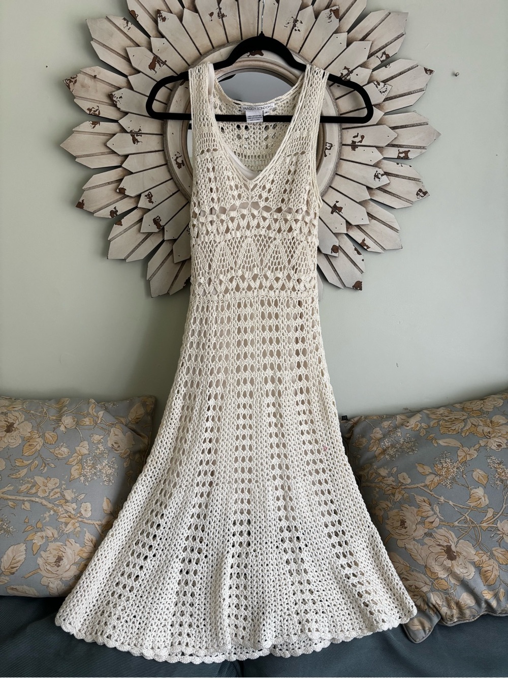 Maggy London White Crochet Lace Dress Boho Beach Resort Vacation Size M